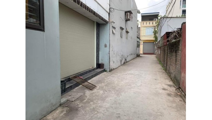 Chính chủ gửi bán căn nhà cấp 4 mái bằng tại Cam Lộ Hùng Vương Hồng Bàng Hải Phòng 

Diện tích 123,9 m