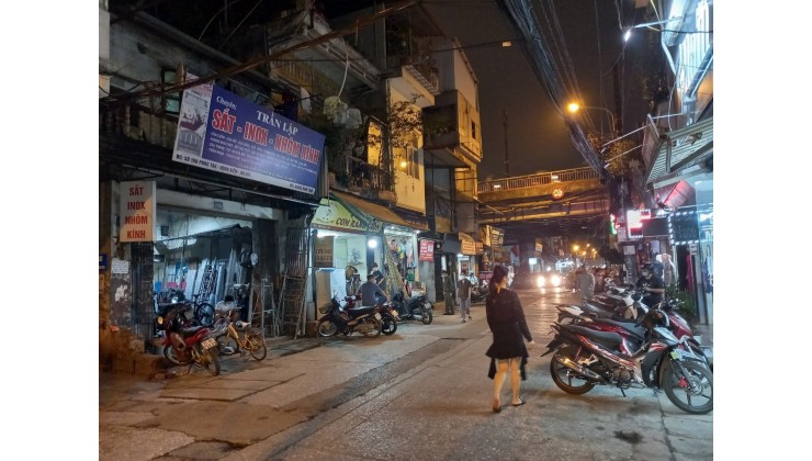 Mặt đường lô góc phố Phúc Tân, Hoàn Kiếm giá 6.6 Tỷ thương lượng thiện chí
