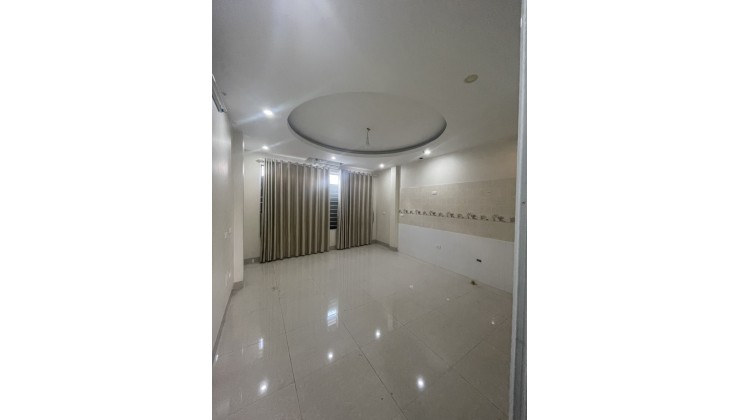 Cho thuê nhà phố Hồng tiến  nhà mới, đẹp, tầng thông sàn phòng, 35m2 x 4T MT 4m, giá 18 tr/ tháng