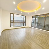 Bán nhà Kim Ngưu lô góc 56m2 x 4 tầng, MT 4m, ô tô tránh KD, giá đẹp 6.4 tỷ.