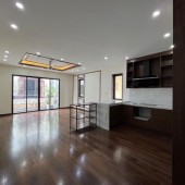 GIA THUỴ,LONG BIÊN,HÀ NỘI,NHÀ LÔ GÓC 2 THOÁNG, 2 MẶT TIỀN,THANG MÁY, GARA,OTO ĐỖ CỬA