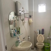 Bán nhà Nơ Trang Long. DT: 34m2. Giá 4.75 tỷ.