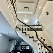 BÁN NHÀ Ở TRUNG KÍNH – 4 TẦNG MỚI – MT 3,5 M – NỞ HẬU – NGÕ NÔNG GẦN HỒ - 4,9 TỶ - 50 M2
