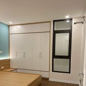 Nhà đẹp Giang Biên Long Biên 55Mx4T ngõ thông ô tô qua nhà đa tiện ích nhỉnh 2 tỷ.