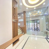 BÁN NHÀ NGÕ 640 NGUYỄN VĂN CỪ  82M  4 TẦNG NGÕ THÔNG VIEW SÂN TRƯỜNG HỌC CHỈ 7 TỶ 7