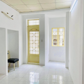 GIÁP Q1 - SÁT Ô TÔ - NHỈNH 4 TỎI - Nhà 4 tầng đúc có 3PN 3WC.