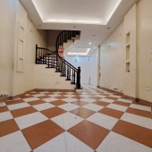 THÁI HÀ-PHÂN LÔ Ô TÔ ĐỖ CỔNG-5T 6PN-46M 7TY4