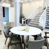 bán nhà cự lộc dt57m/4t 6 tỷ nở hậu