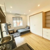 Bán tòa căn hộ CCMN Lạc Long Quân Cầu Giấy. 52m2. 9PN