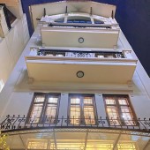 Hộ khẩu,đội cấn,ba đình,101 m2,5 tầng,mặt tiền 7.5m nhà phân lô,thang máy,giá nhỉnh 18 tỷ
