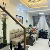 Bán Nhà Lạc Long Quân, Quận Tân Bình, 32m2, 3 Tầng, Chỉ 4.5 Tỷ TL