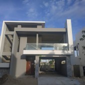 Cần bán căn biệt thự villa 3 tầng kề sông giáp biển ngay TP Đà Nẵng