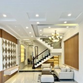 Bàn nhà Nguyễn Văn Linh 42M2*5T 3.15 tỷ. Ngõ rộng ôtô đỗ.