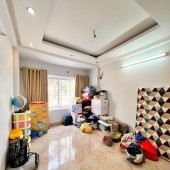 Bán nhà Phan Đình Giót, Thanh Xuân, dân xây, mới, gần ô tô, 38m2x3 ngủ, chỉ 4.45 tỷ