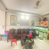 Bán nhà gia đình đang ở tại Phạm Thế Hiển, p16 quận 8. 48m2 3 phòng ngủ