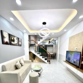 Bán nhà đẹp 4 lầu trục đường Thoại Ngọc Hầu Nguyễn Sơn Tân Phú giá rẻ