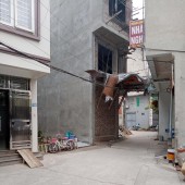 PHÂN LÔ Ô TÔ VÀO NHÀ, BÁN ĐẤT BA LA 44M,MT 4M, GIÁ 4.35 TỶ