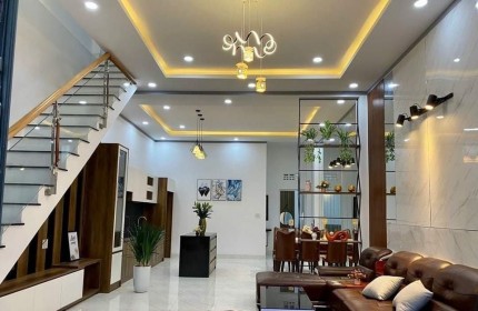 Nhà đẹp LÔ GÓC Ngõ Quỳnh, MẶT NGÕ KINH DOANH, OTO, 41m2 NHỈNH 5 tỷ.