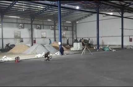 MB kho xưởng Văn phòng SD 2000m2 gần ngã tư Ga Quận 12 TPHCM