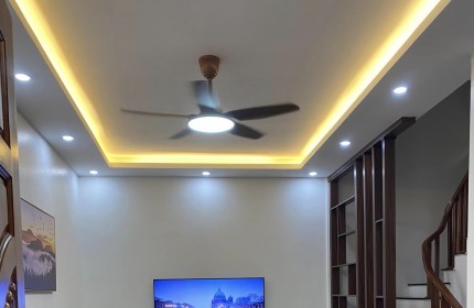 Nhà đẹp phố Lương Khánh Thiện 35m2 x 5 tầng lô góc ô tô vào nhà kinh doanh giá chỉ 5,5 tỷ hàng hiếm