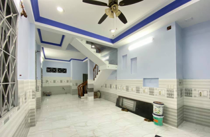 TT BÌNH THẠNH - ĐANG CÓ DÒNG TIỀN 20 TR/ THÁNG - trệt, 2 lầu, sân thượng