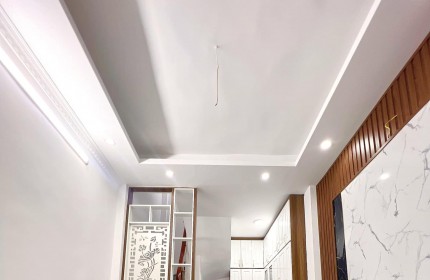 Nhà Ba Đình, 32m2, lô góc 2 mặt thoáng, nội thất hiện đại như hình, rẻ đẹp!