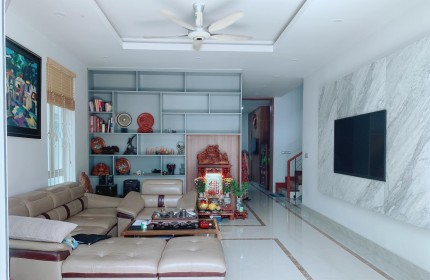 Cần bán gấp nhà 6 phòng, 5m x 15m, TRÀN BÌNH TRỌNG, giá 6.8 tỷ: