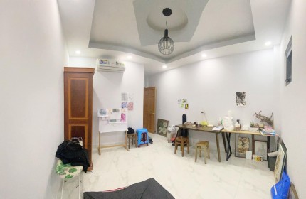 Nhà 4 Tầng,4 x 13m, HXH đậu trước nhà, lê quang định,chỉ hơn 6 tỷ, thương lương.
