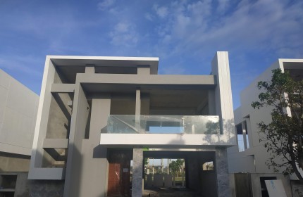 Cần bán căn biệt thự villa 3 tầng kề sông giáp biển ngay TP Đà Nẵng