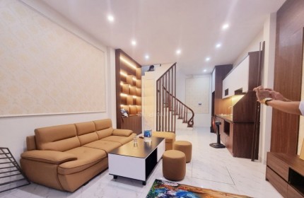 Bán Nhà Khương Trung Thanh Xuân 40m2 MT4m Nhỉnh 4tỷ 0879723702