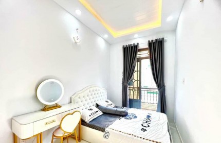 Bàn nhà Nguyễn Văn Linh 42M2*5T 3.15 tỷ. Ngõ rộng ôtô đỗ.