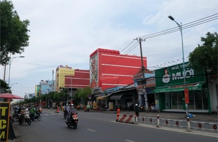 Văn phòng + showroom 60m2, Lê Văn Quới, Bình Tân.