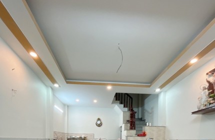 Bán nhà sát MT Phan Văn Trị Bình Thạnh, Hẻm 3m, 60m2 Nở hậu, Nhỉnh 5tỷ.