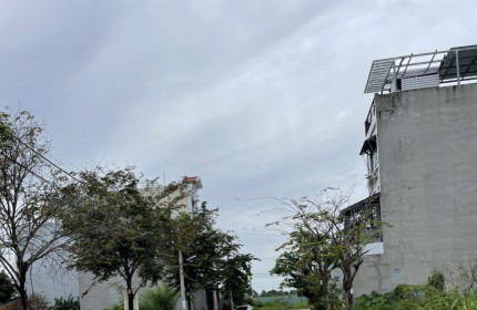 Bán Gấp Nhà P.Long Thạnh Mỹ, Q.9, cách Vinhomes Grand Park Quận 9 khoảng 100m