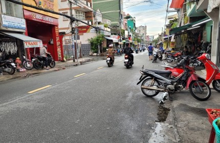 BÁN GẤP NHÀ BÙI HỮU NGHĨA dt 32m 3 tầng giá 3,9 tỷ ,mấy bước ra chợ BÀ CHIỂU.BÌNH THẠNH