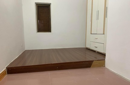 Bán nhà ngõ Linh Quang – ô tô sát cửa, kinh doanh nhỏ lẻ - 20m2 x4T – 2 tỷ