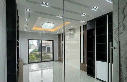 Siêu Phẩm, Nhà Ngọc Thụy, Long Biên 7T, 43m2 chỉ 6,95 tỷ (ngõ thông, ô tô vào nhà)