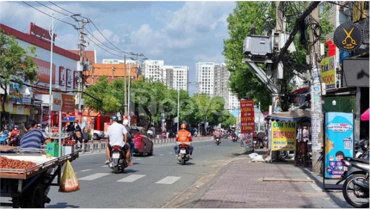 Nhà nguyên căn Lê Văn Quới 1 trệt 1 lửng 3 lầu, 1 MB + 9PN