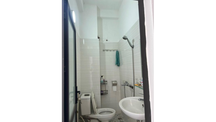 Cực Chẳng Đã-Thua Bóng Mới Phải Bán- Nhà Phố Vọng Hà-5 Tầng 25m Giá Chỉ 2.1 Tỷ.