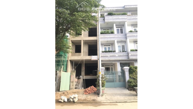 Nhà phố KDC Đại Phúc Green Villas, Phạm Hùng, Đường số 6, Giá rẻ 11.2 tỷ. Liên hệ 0914864379