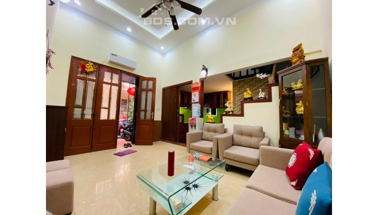 BÁN NHÀ PHỐ HỒ ĐẮC DI, ĐỐNG ĐA, LÔ GÓC, BA THOÁNG, 40M2 4 TẦNG, GIÁ 5.8 TỶ