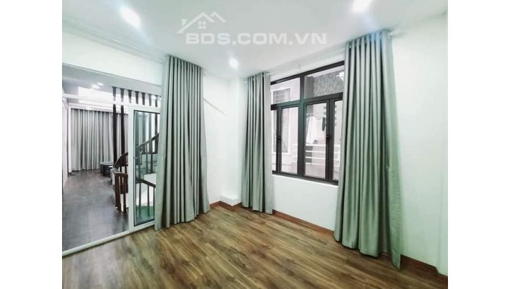 Bán nhà đẹp ở ngay Minh Khai, Hai Bà Trưng 33m,  5 tầng, mt 3.4m, giá 3.25 tỷ