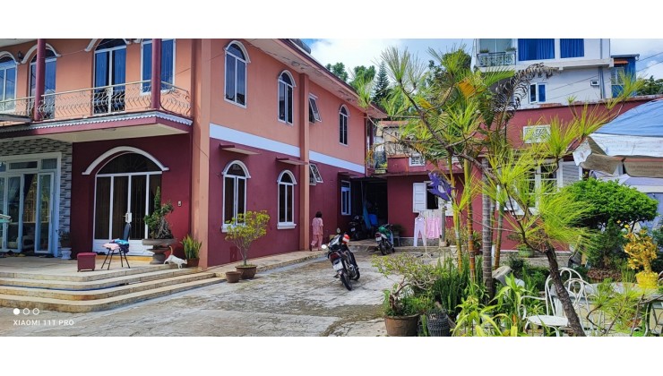 Ngay chủ gần 1000m2 có 2 căn biệt thự nhà vườn Ma Trang Sơn, P5, Đà Lạt