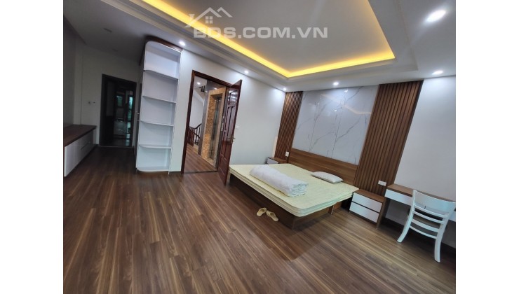 CỰC PHẨM CÓ 1 0 2 NHÀ VĂN LA , HÀ ĐÔNG 50M2, 6 TẰNG THANG MÁY, 5.5M MẶT TIỀN, 9 TỶ