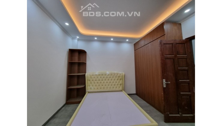 Chỉ 3 tỷ hơn có nhà mới Khương Hạ 33mx5 tầng xây mới.Ngõ nông thoáng cách ô tô 15m.Cần tiền bán gấp gấp