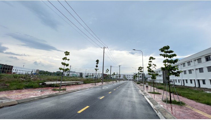 Nhà phố 1 trệt 2 lầu và đất nền thuộc Khu đô thị Bàu Xéo, mặt tiền QL1A - TT Trảng Bom - Đồng Nai