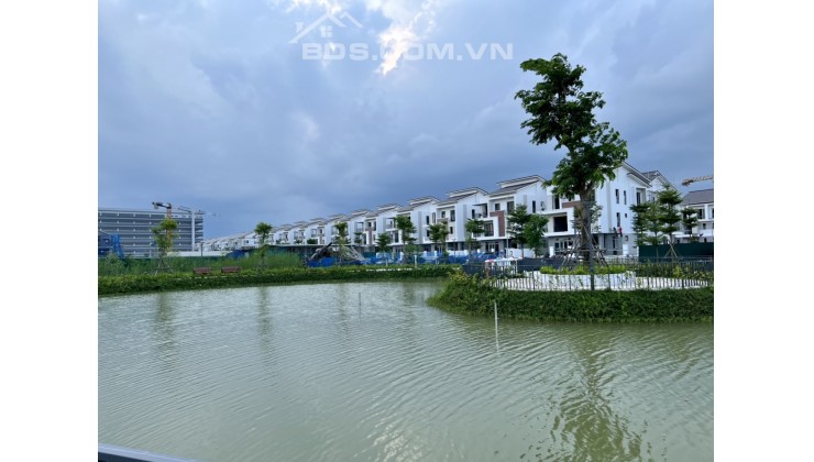 Căn biệt thự đơn lập 300m2, góc vườn hoa,  view công viên siêu hiếm tại VSIP TỪ SƠN , giá rẻ chỉ 75 triệu / 1m2, sổ hồng chính chủ