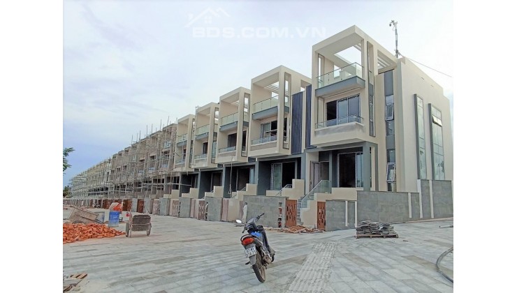 30 suất cam kết mua lại từ CĐT dự án Nhà phố view biển tuyệt đẹp tại Phan Thiết