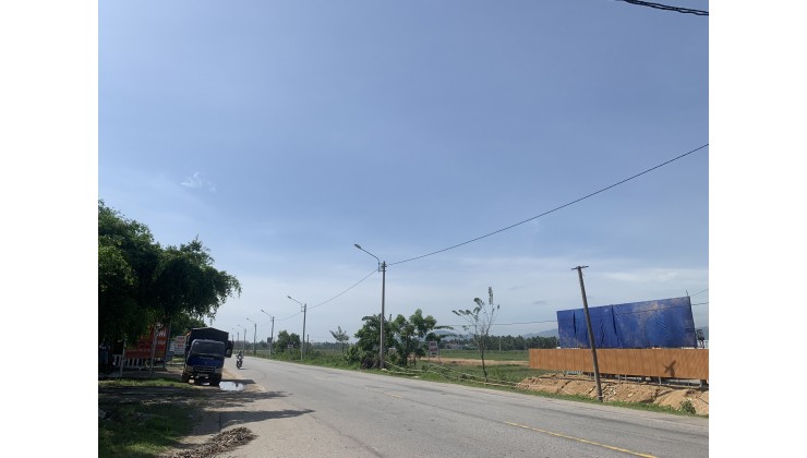 Cần bán gấp đất hai mặt tiền QL1A giá ngộp tại thị xã Hoài Nhơn