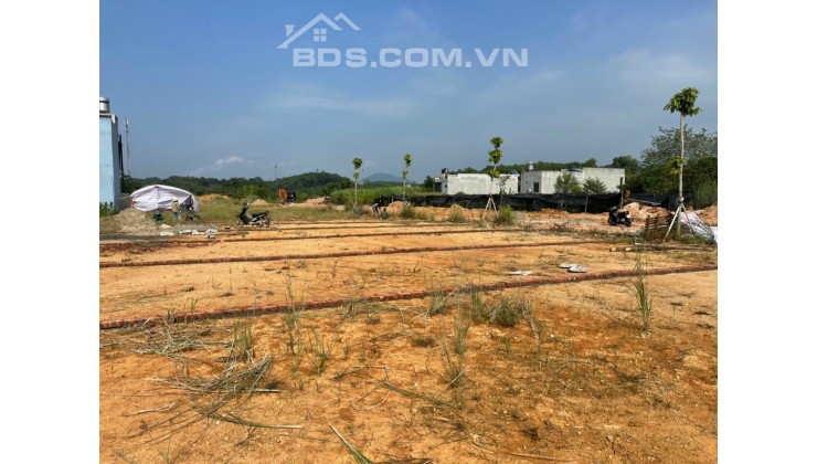 Chính chủ cần tiền bán nhanh mảnh đất đường Nguyễn Tất Thành